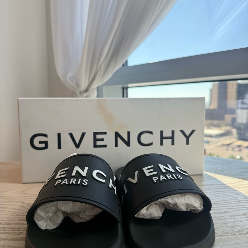 Givenchy Black Logo Slides (Authentic) - Picture 6 of 7